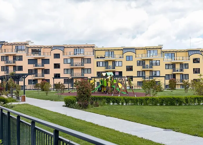 Stylish With Balcony - Bella Vita, By Flat Mаnаger *